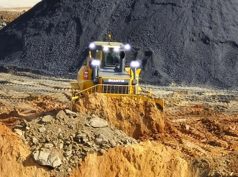 Máy xúc Shantui DH46-C3 ra mắt tại các mỏ ở Nam Phi, mở ra hướng đi mới cho việc mở rộng thị trường!