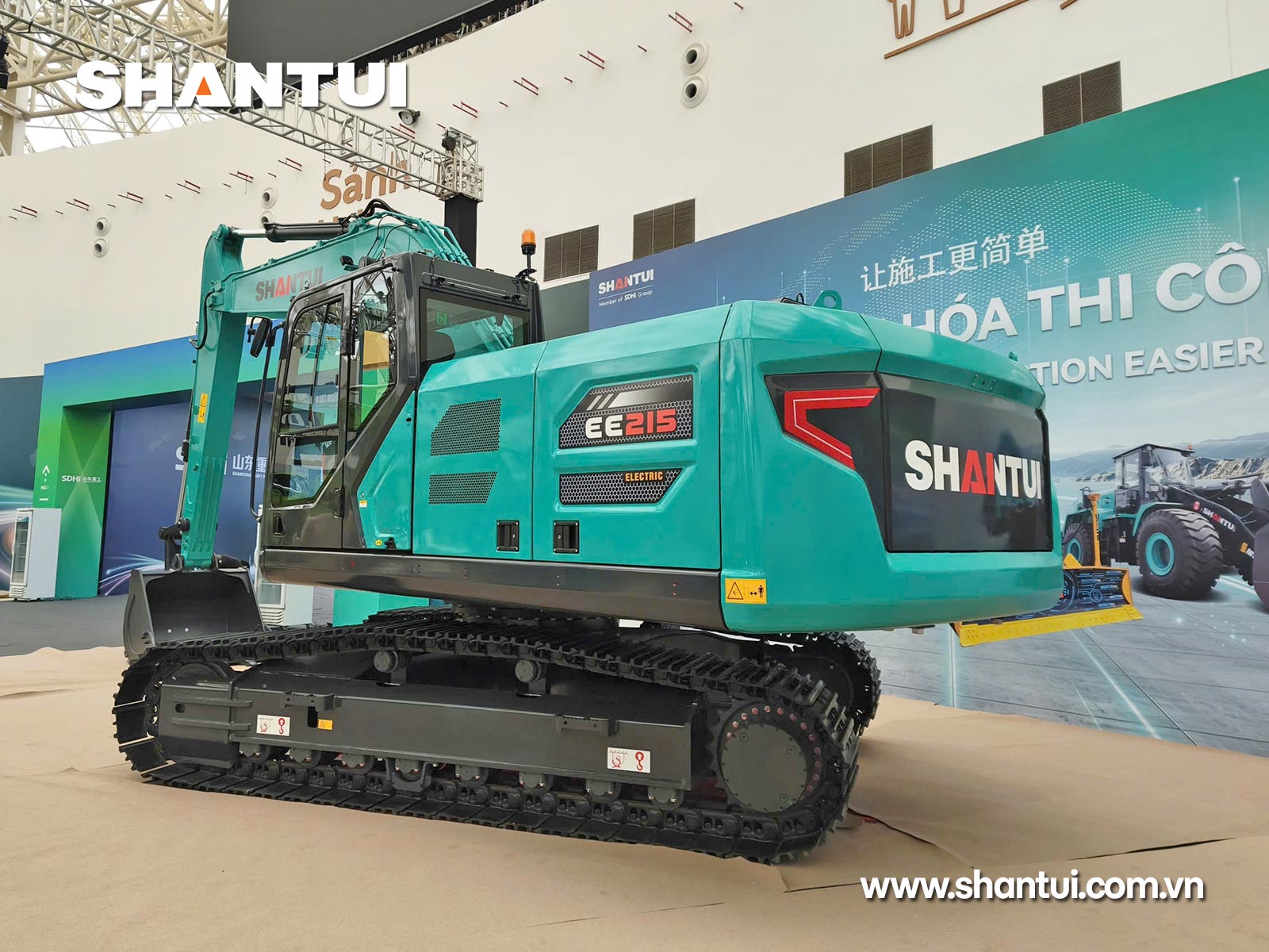 Máy xúc điện hoàn toàn Shantui EE215-X 22,8 tấn gàu 1,05m3