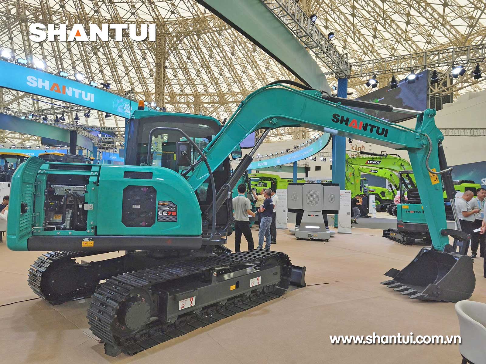 Máy xúc chạy điện Shantui EE75 7 tấn gầu 0,32m³