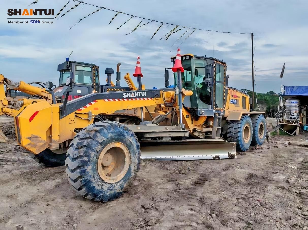 MÁY SAN GẠT SHANTUI SG27-C6 MN