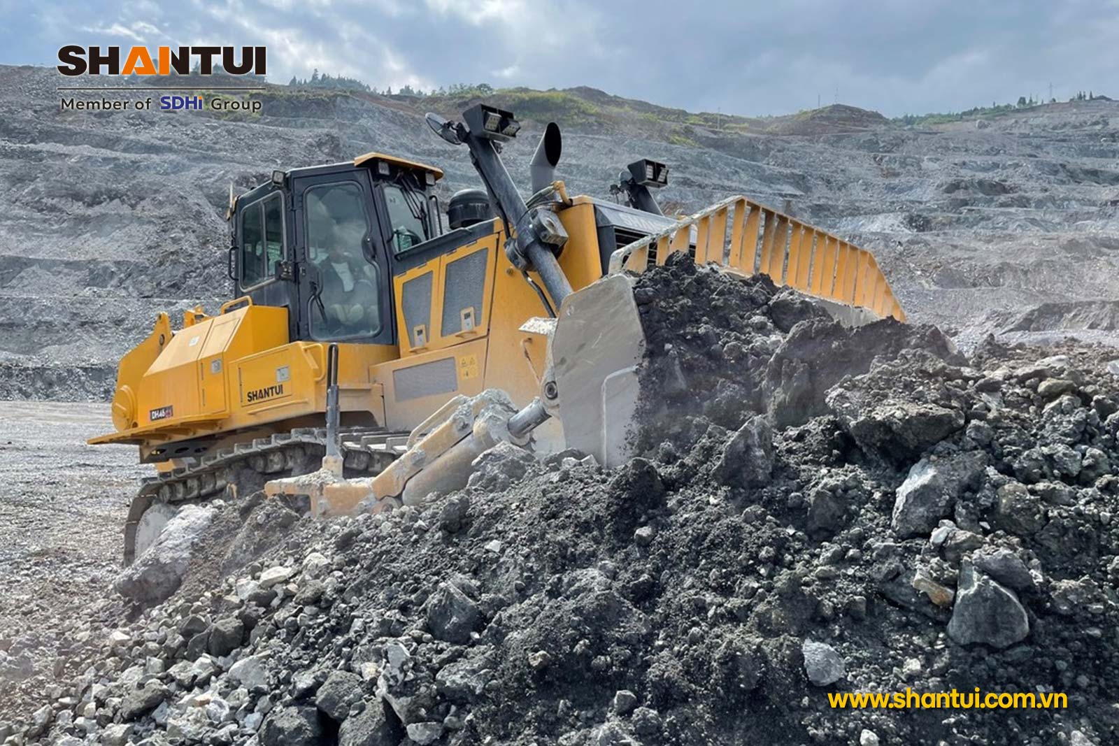 Máy ủi thủy lực Shantui DH46-C3 EC | MICO GROUP