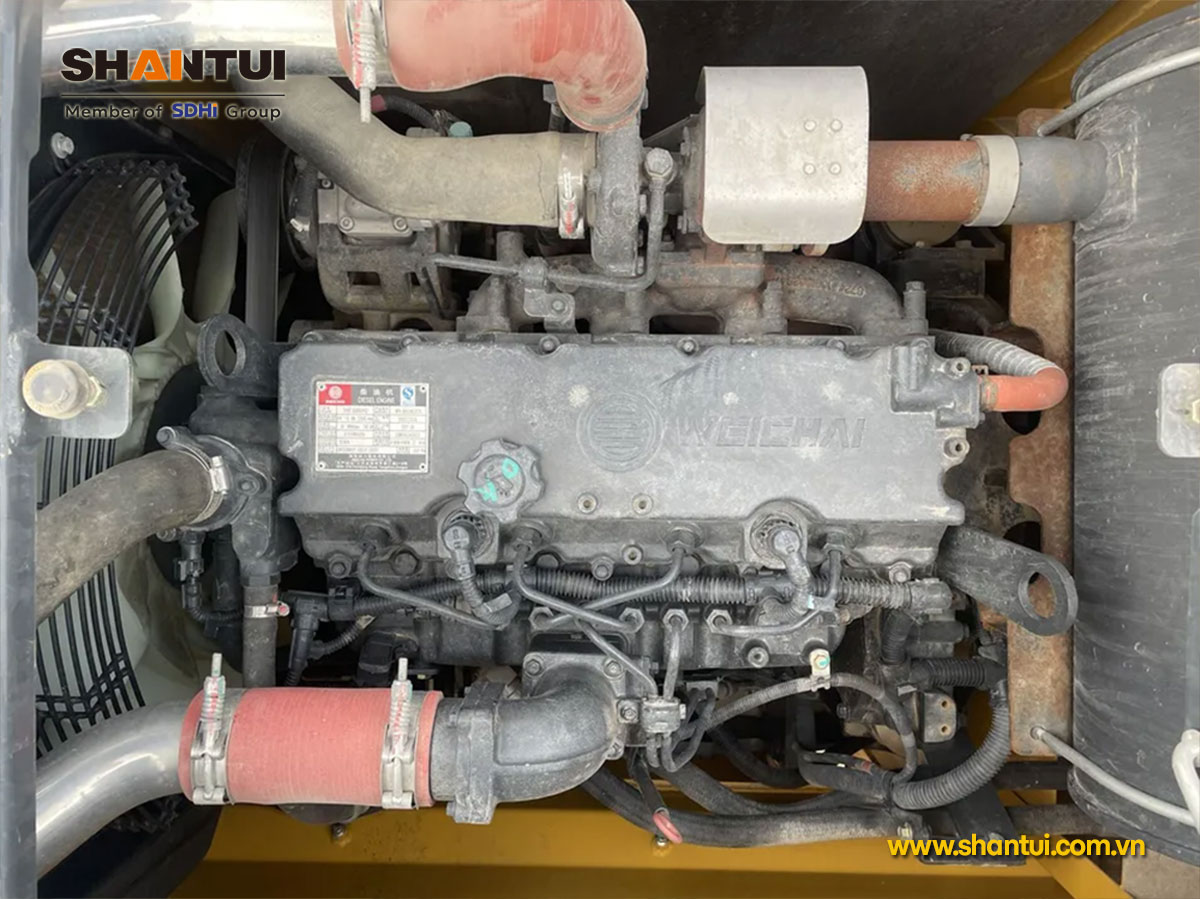 Máy xúc bánh lốp SHANTUI SW150 Được trang bị động cơ Weichai WP4.6N mạnh mẽ