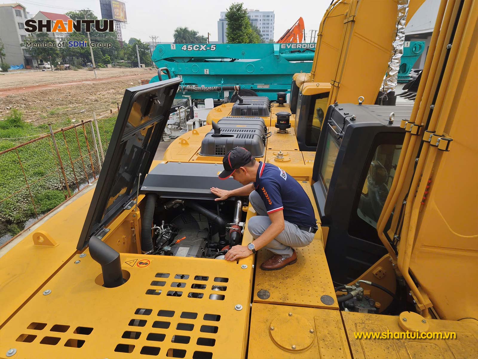 Giảm chi phí bảo trì Máy xúc Shantui SE245LC 24 tấn