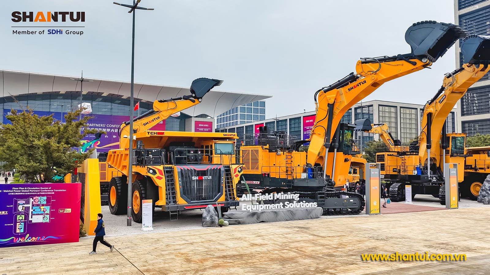 SHANTUI SE2000LCW: Máy xúc khai thác mỏ 200 tấn, gàu 12m3