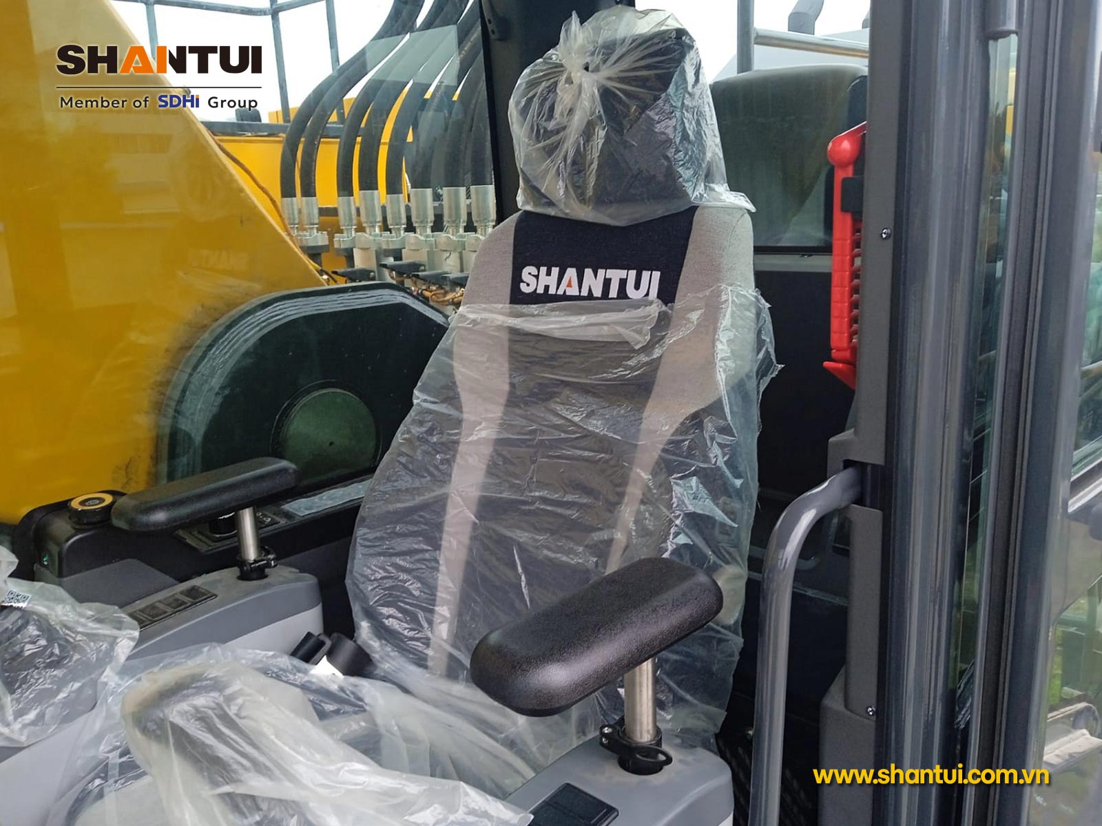 SHANTUI SE2000LCW: Máy xúc khai thác mỏ 200 tấn, gàu 12m3
