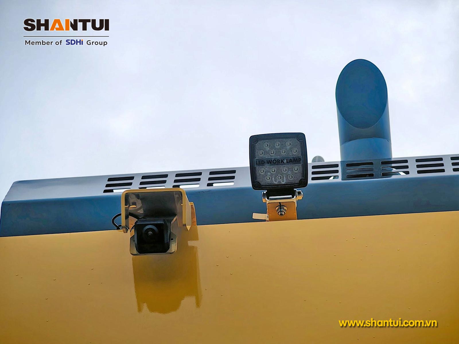 SHANTUI SE2000LCW: Máy xúc khai thác mỏ 200 tấn, gàu 12m3