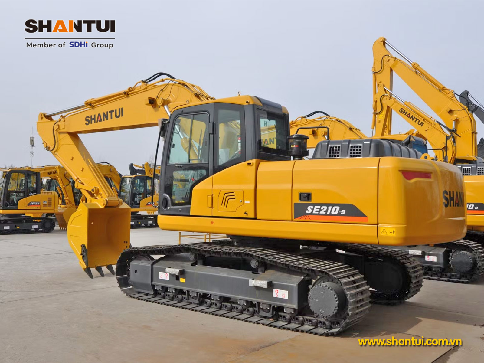Máy xúc đào Shantui SE210-9 20.8 tấn gàu xúc 0,9m3