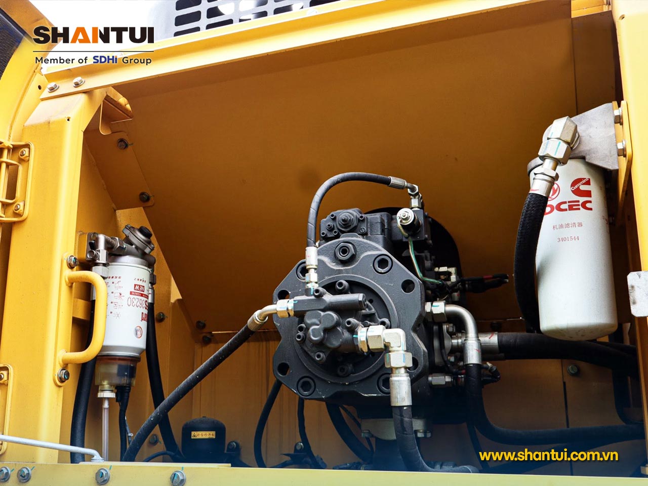 Máy xúc bánh xích Shantui SE335LC nặng 34,5 tấn gàu xúc 1.6 m3