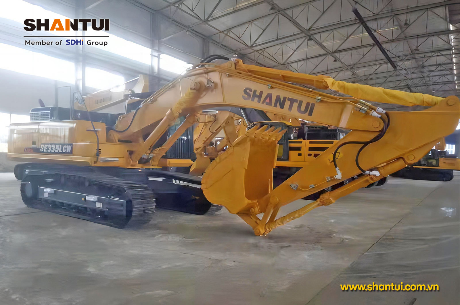 Máy xúc đào Shantui SE335LCW 34,5 tấn gàu xúc 1.6m3