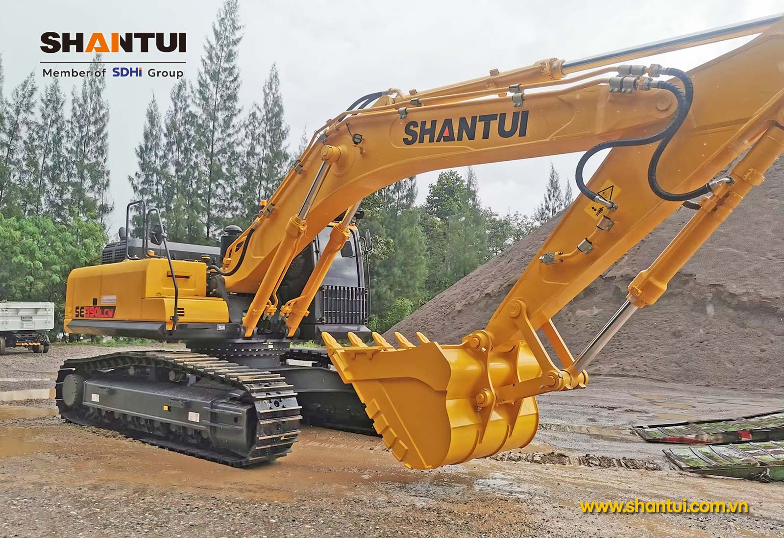 Máy xúc đào Shantui SE390LCW 38,7 tấn gàu xúc 1,95m3