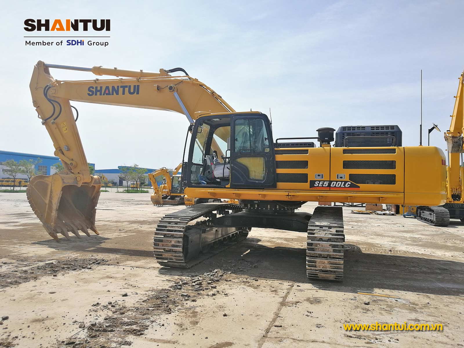 Máy xúc đào Shantui SE500LC 49,5 tấn gàu 2,8m3 | MICO GROUP