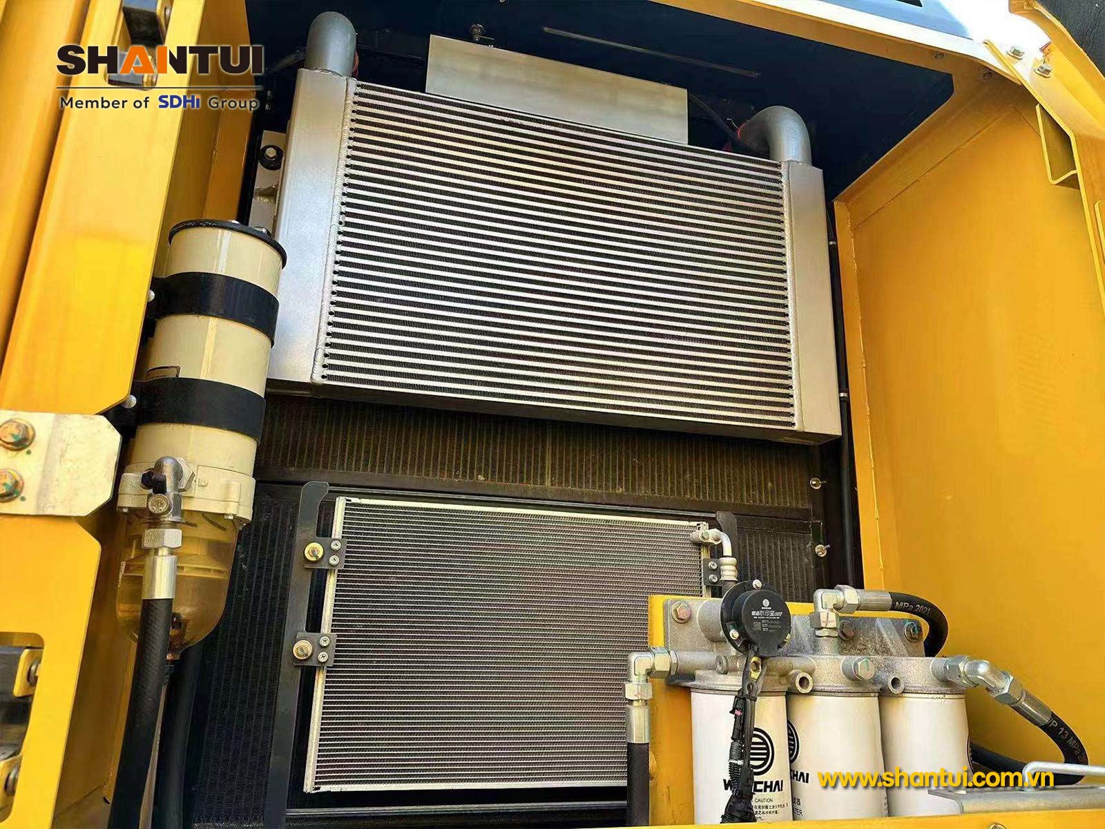 Máy xúc đào Shantui SE550LCW 55 tấn gàu 3,2m3 | MICO GROUP