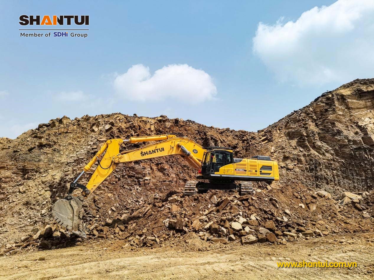 Máy xúc đào Shantui SE750LC 72,5 tấn 4,5m3