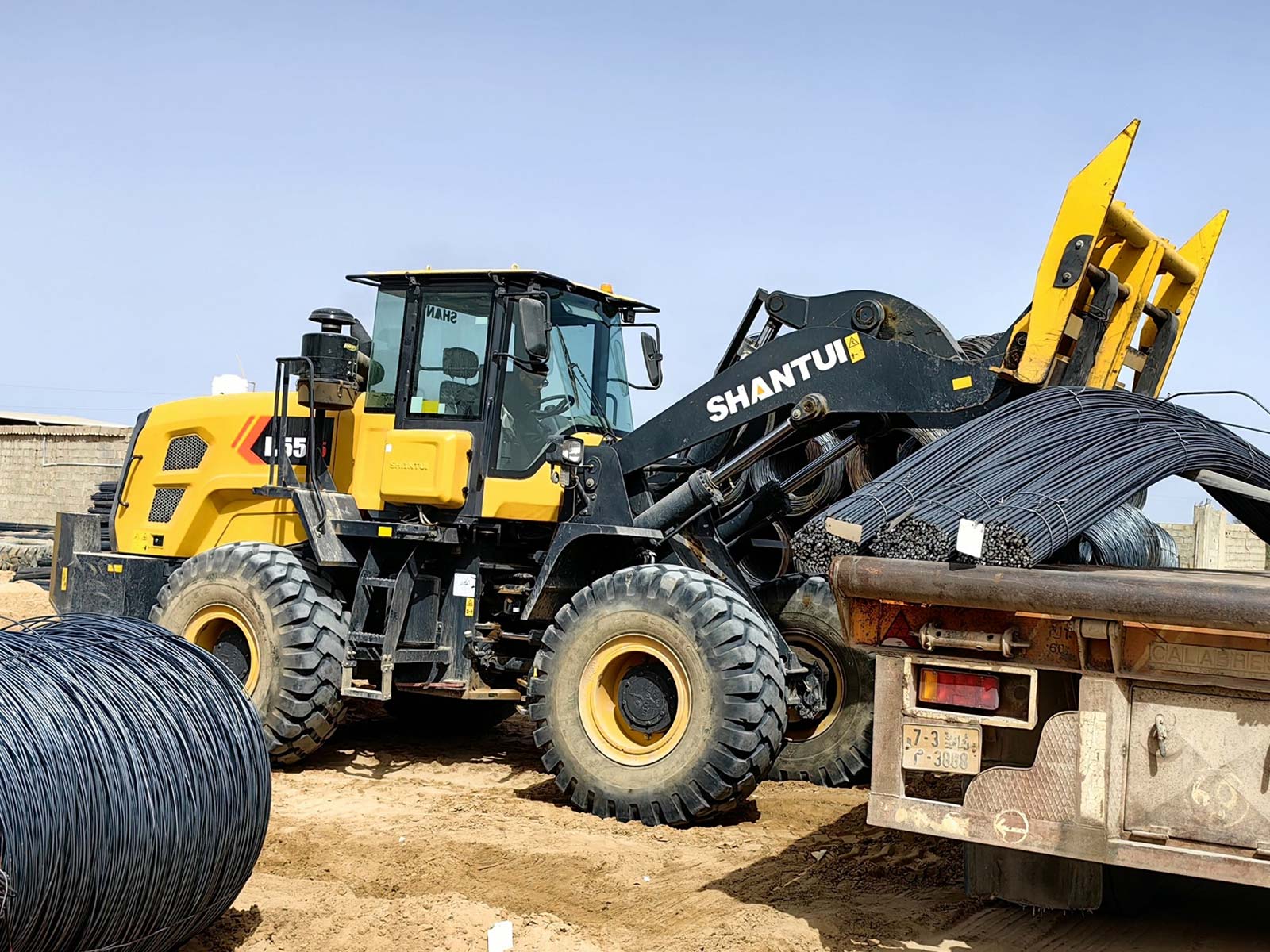 Máy xúc lật Shantui L55-B5 5 tấn gàu 3m3
