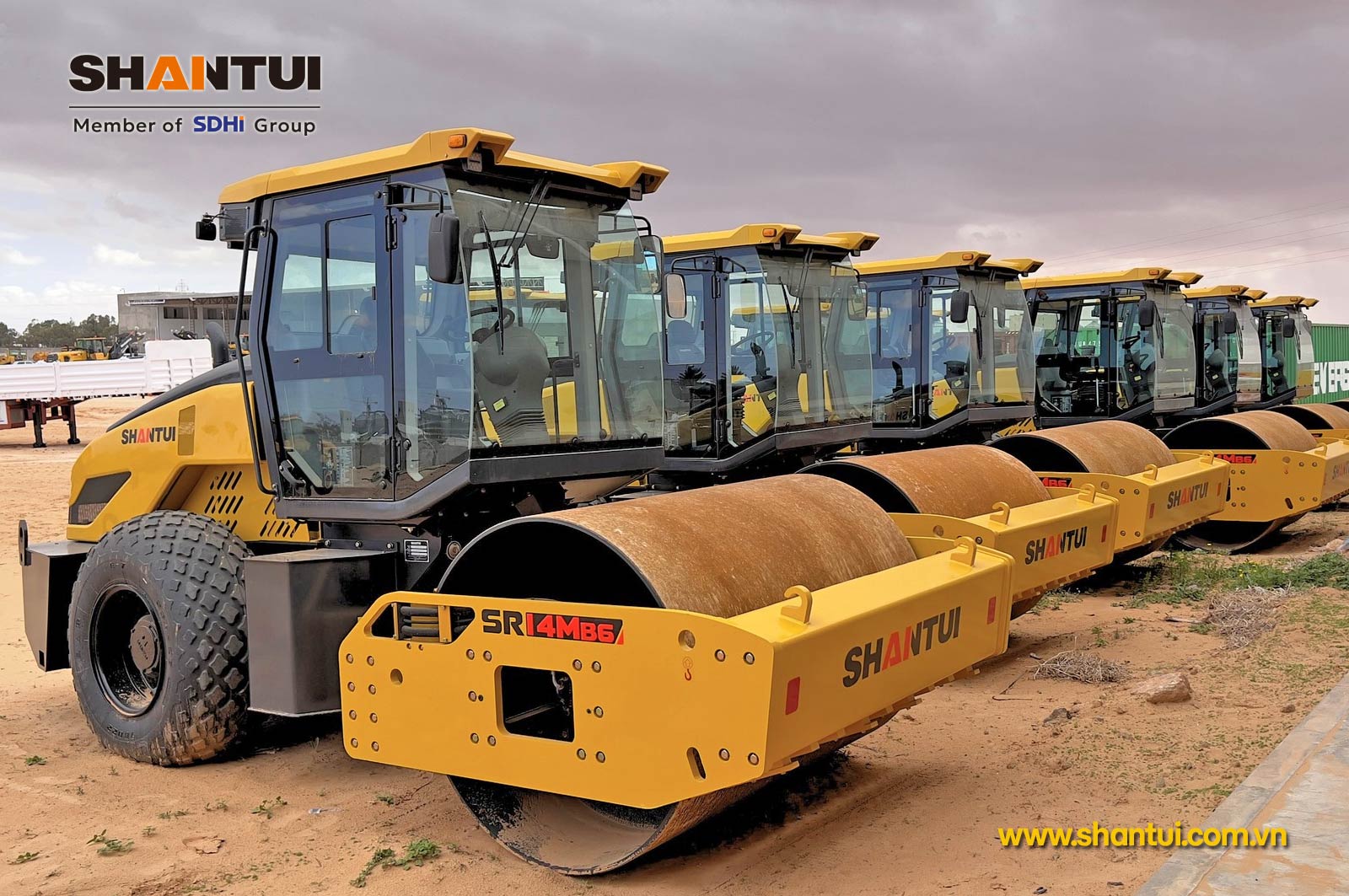 Xe lu rung Shantui SR14M-B6 14 tấn 