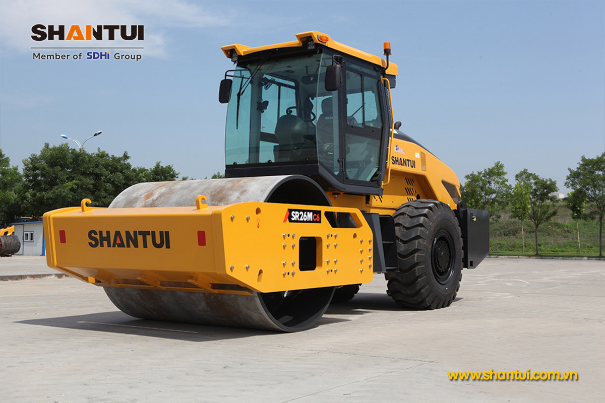 Xe lu rung Shantui SR26M-C6 là một loại máy lu rung cơ khí nổi bật 